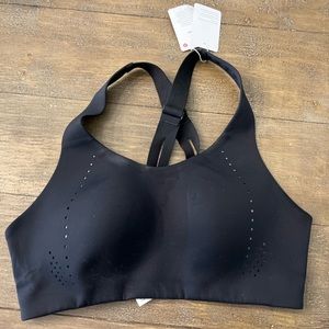 Lululemon Air support sports bra!